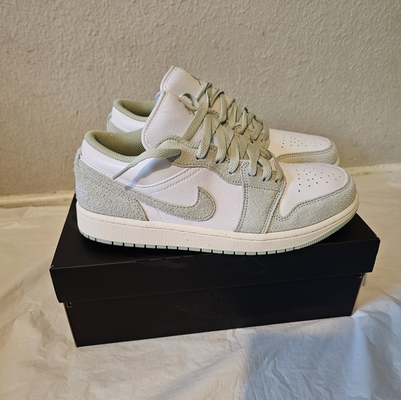 Low shoes - Picture 1 of 9
